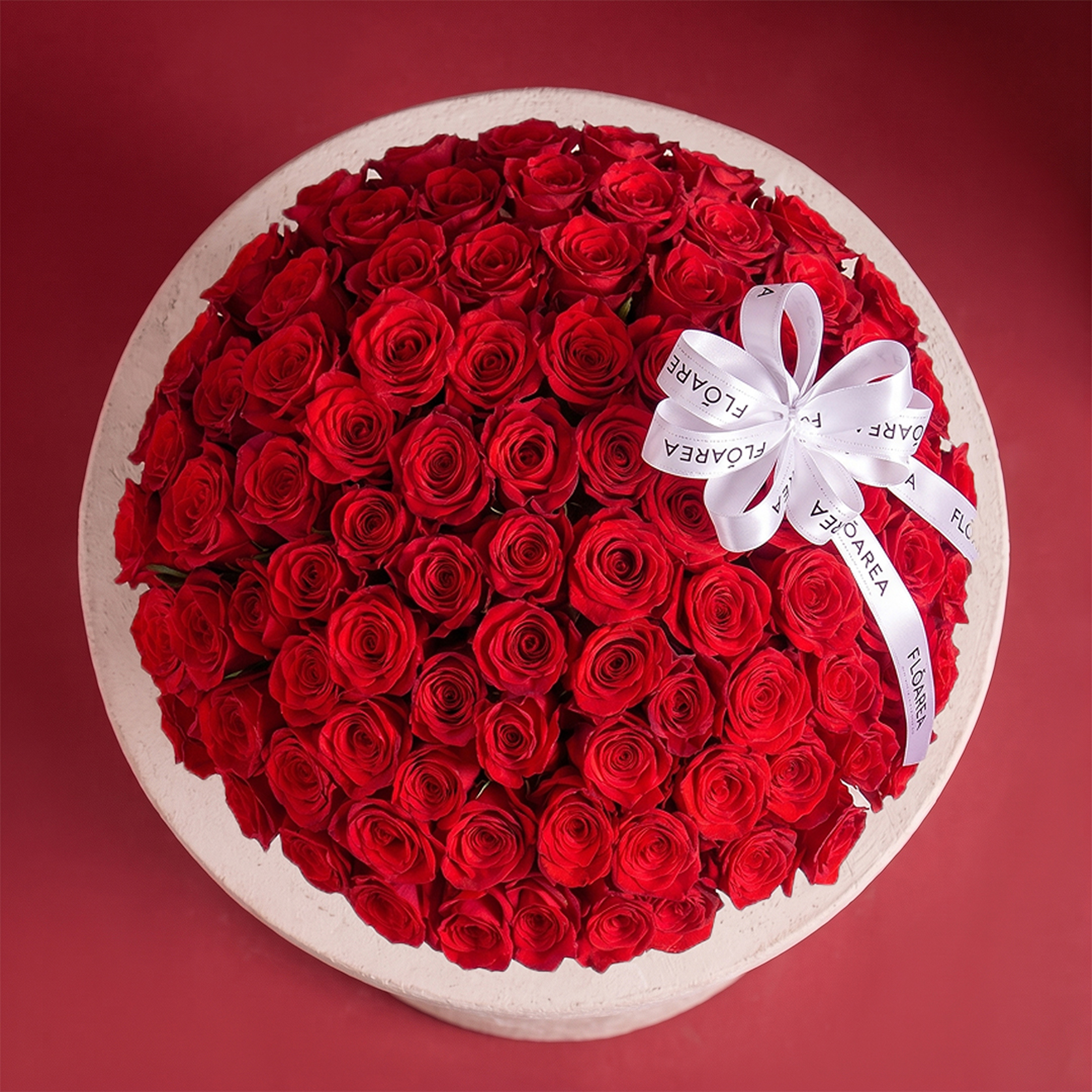 DOME RED ROSES BOX
