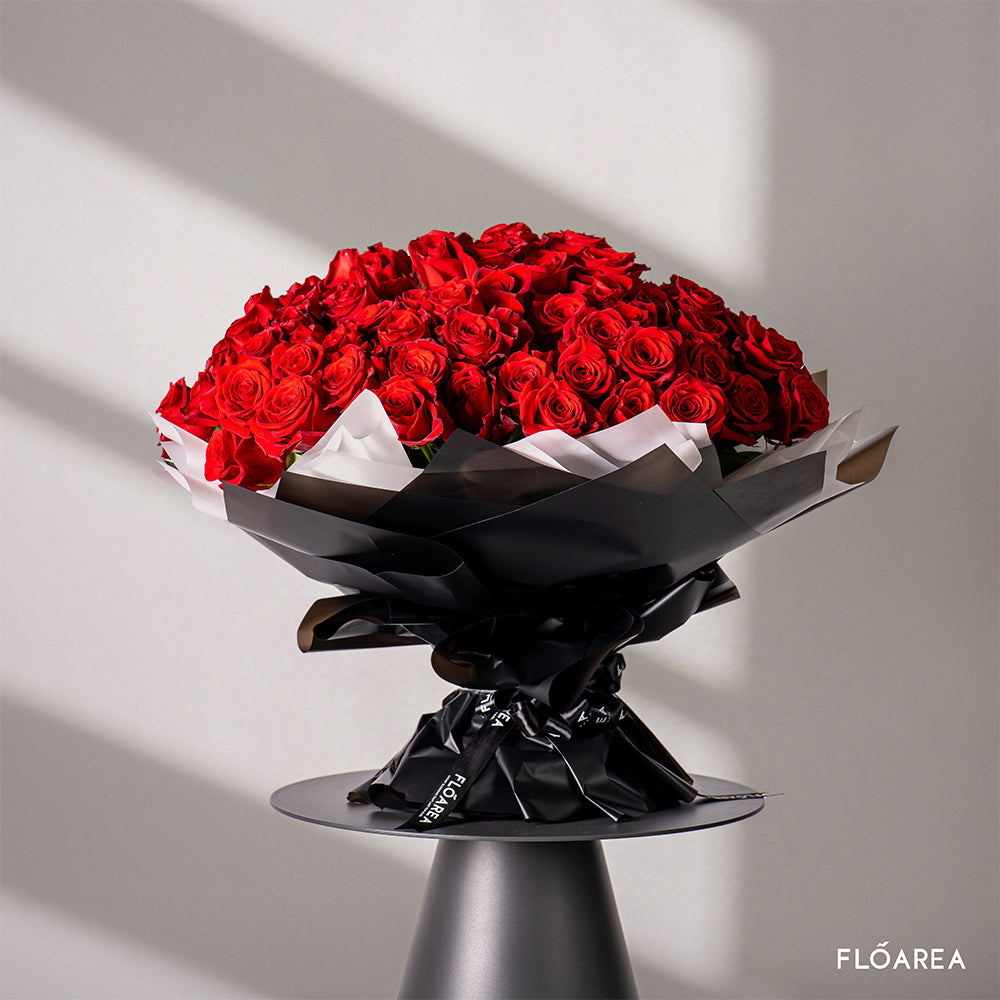 200-roses-&-orchid-bouquet-1800-aed-1