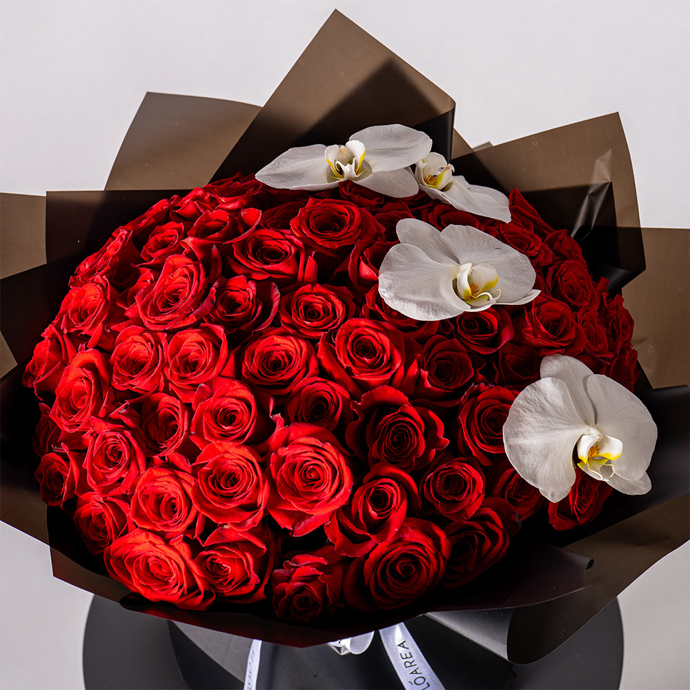 100-roses-&-orchid-bouquet-940-aed-1