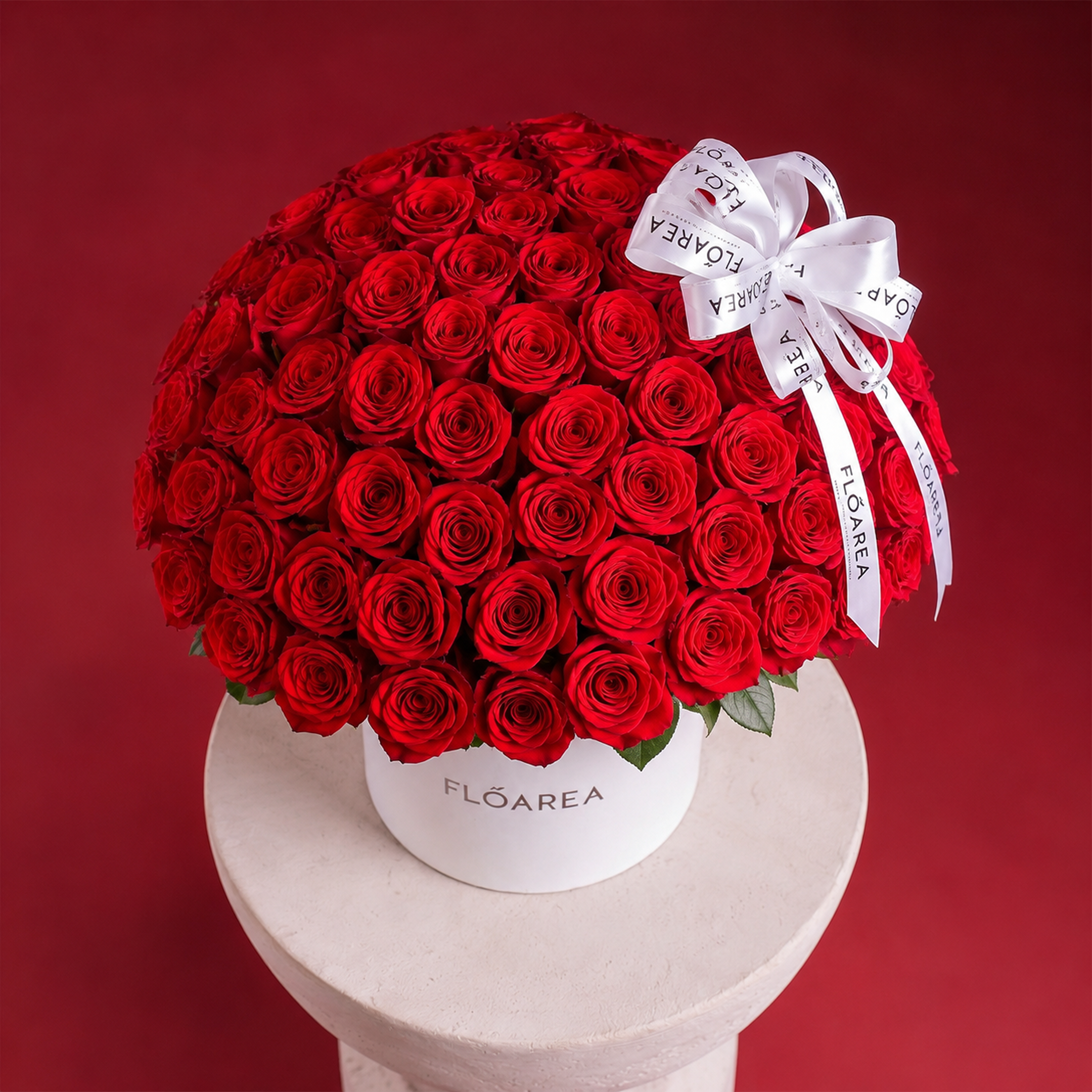 DOME RED ROSES BOX