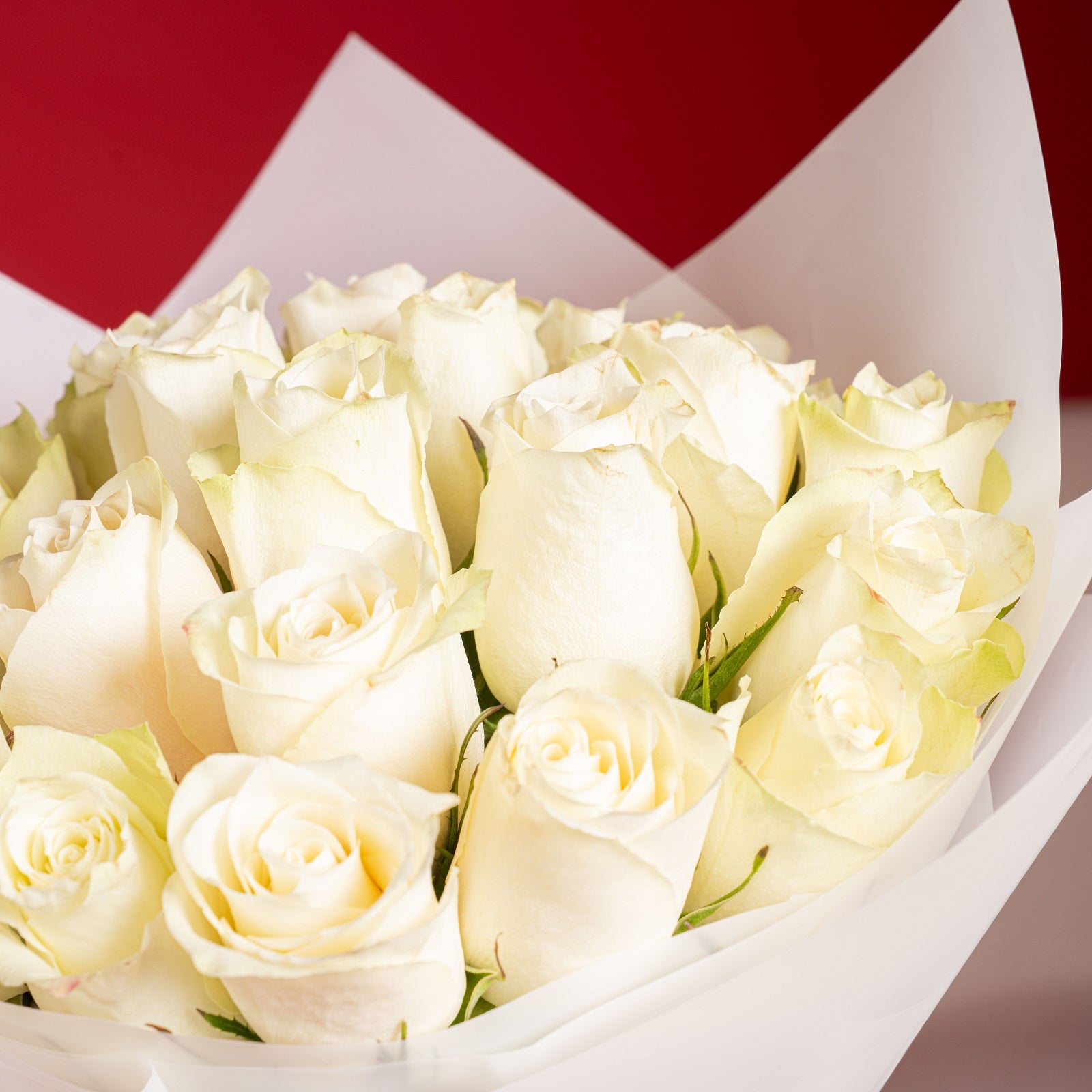 30 White Roses Bouquet