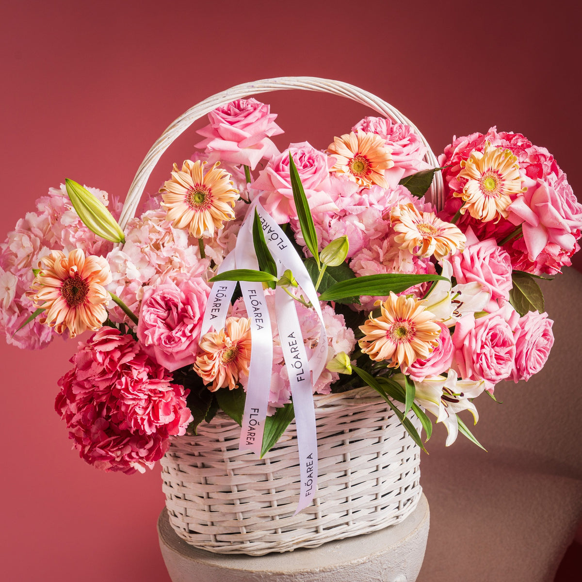 Blush Éclat Basket